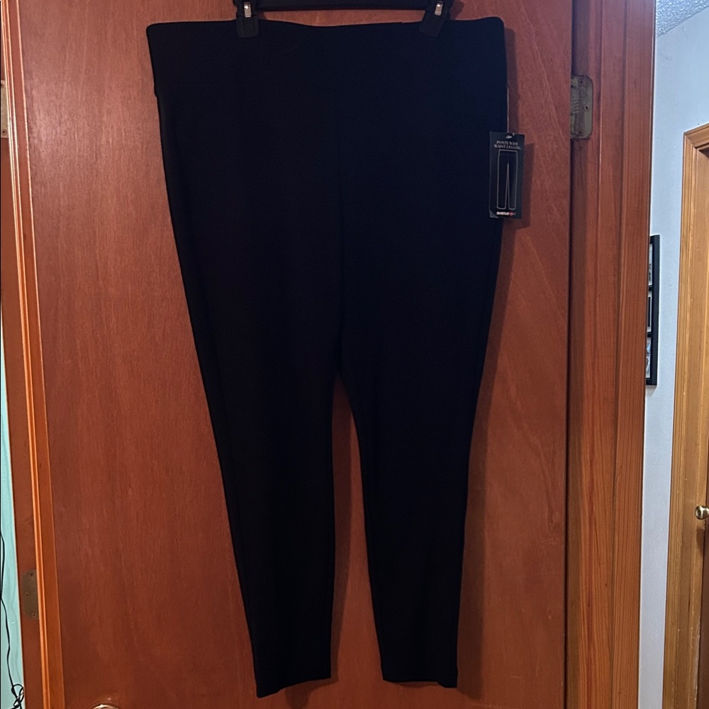 Avenue Black Ankle Pants